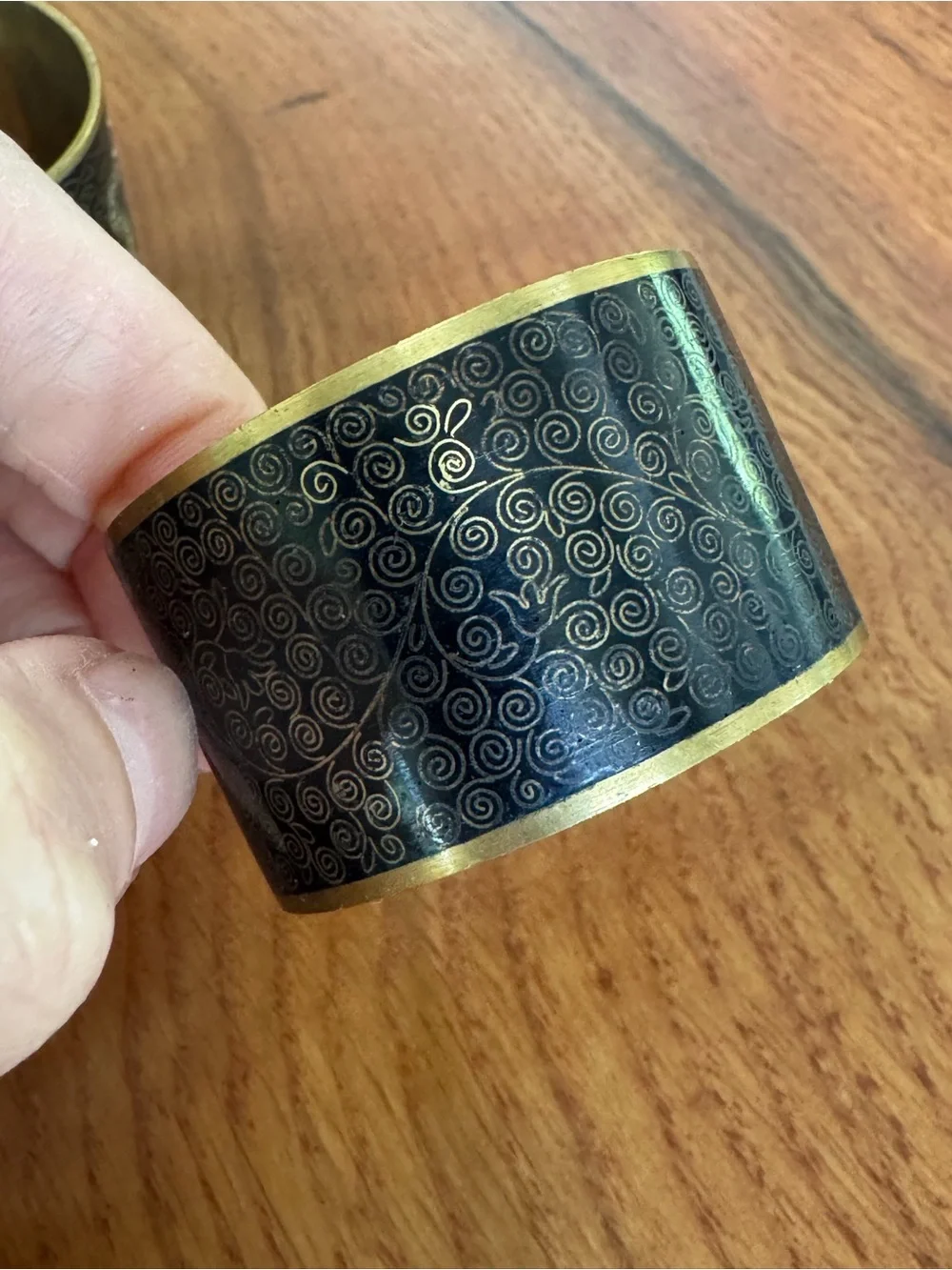 4 Vintage Cloisonné Napkin Rings Brass Enamel Floral Dragon Asian Design